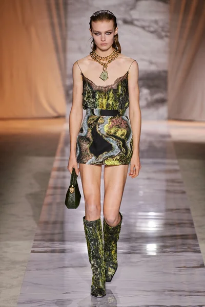 Look 45